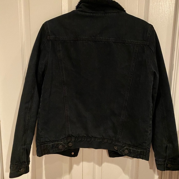EUC brandy Melville black denim jacket with Sherpa - Picture 4 of 5